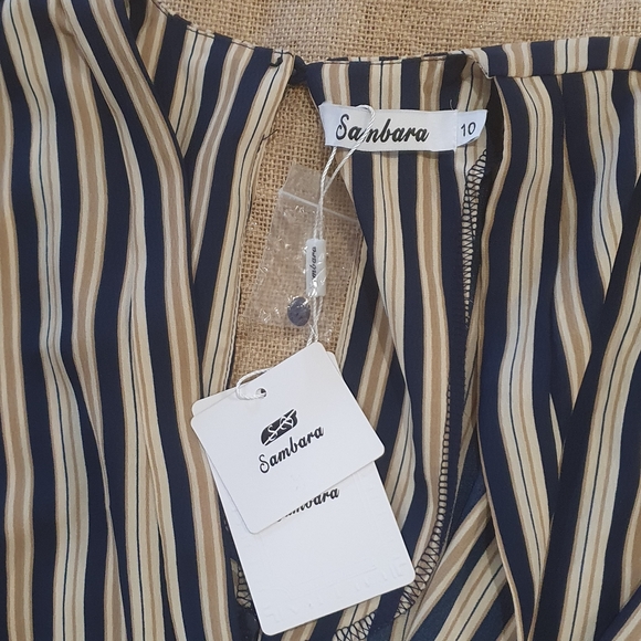 SIZE 10 SAMBARA NWT Navy and Cream Striped Top - Picture 3 of 6